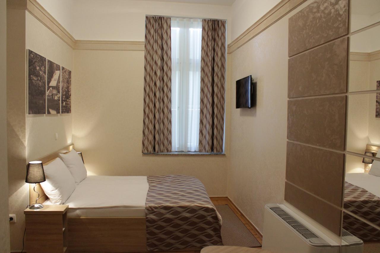 Hotel Kurija Jankovic Lukac Exterior photo